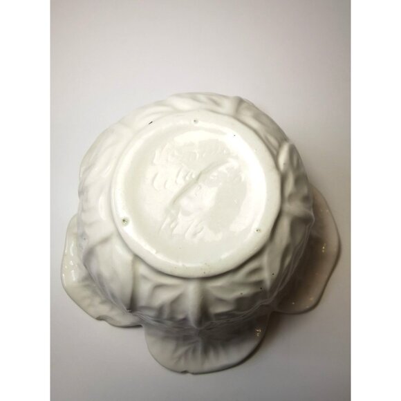 Cabbage Leaf White Trinket Container Hand Made 1975 Signed Jennifer Colangelo - Picture 5 of 16